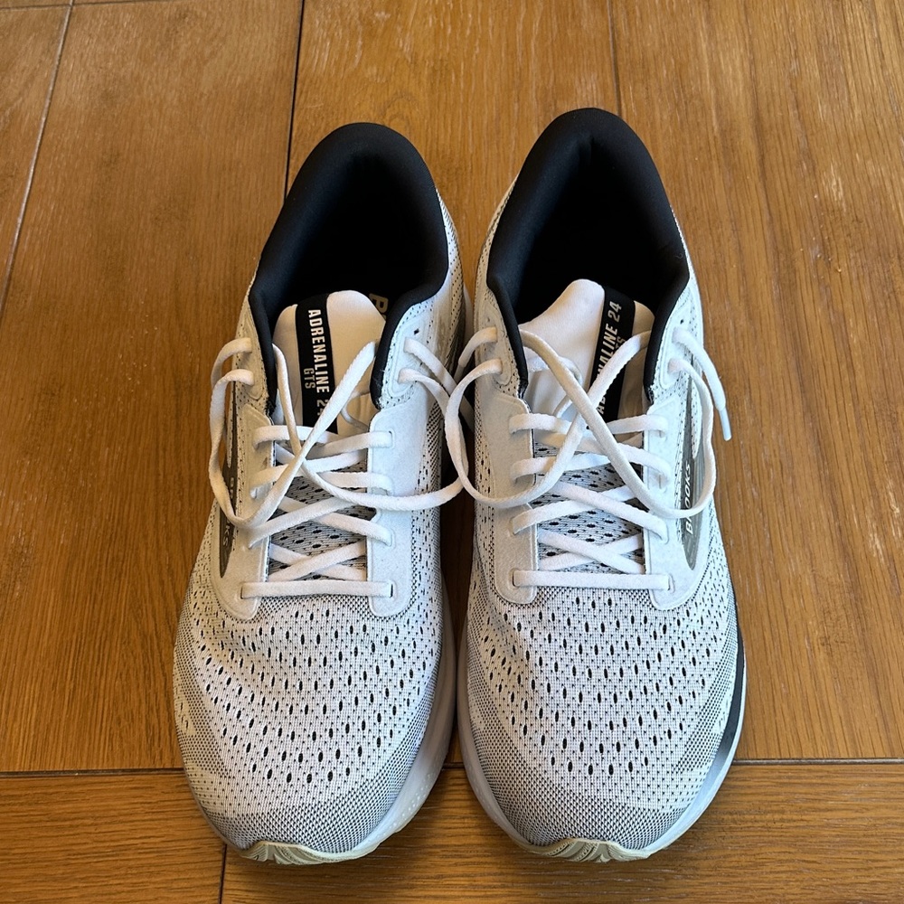 Brooks Adrenaline GTS 22